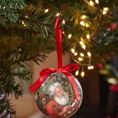 Vintage Bauble Santa&#39;s Workshop (Design 1)